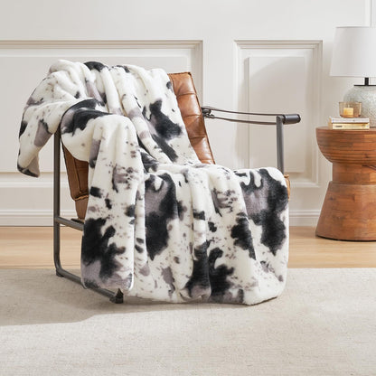 The Wild Fleece Blanket